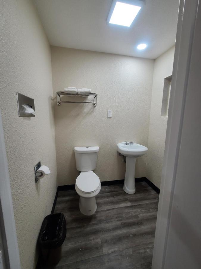 Majestic Inn & Suites Klamath Falls Eksteriør billede